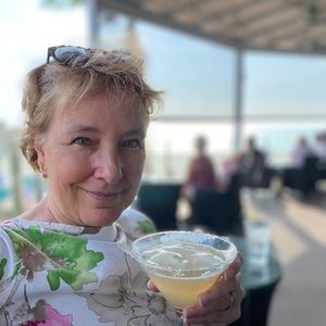 Meet your Posher, Debra